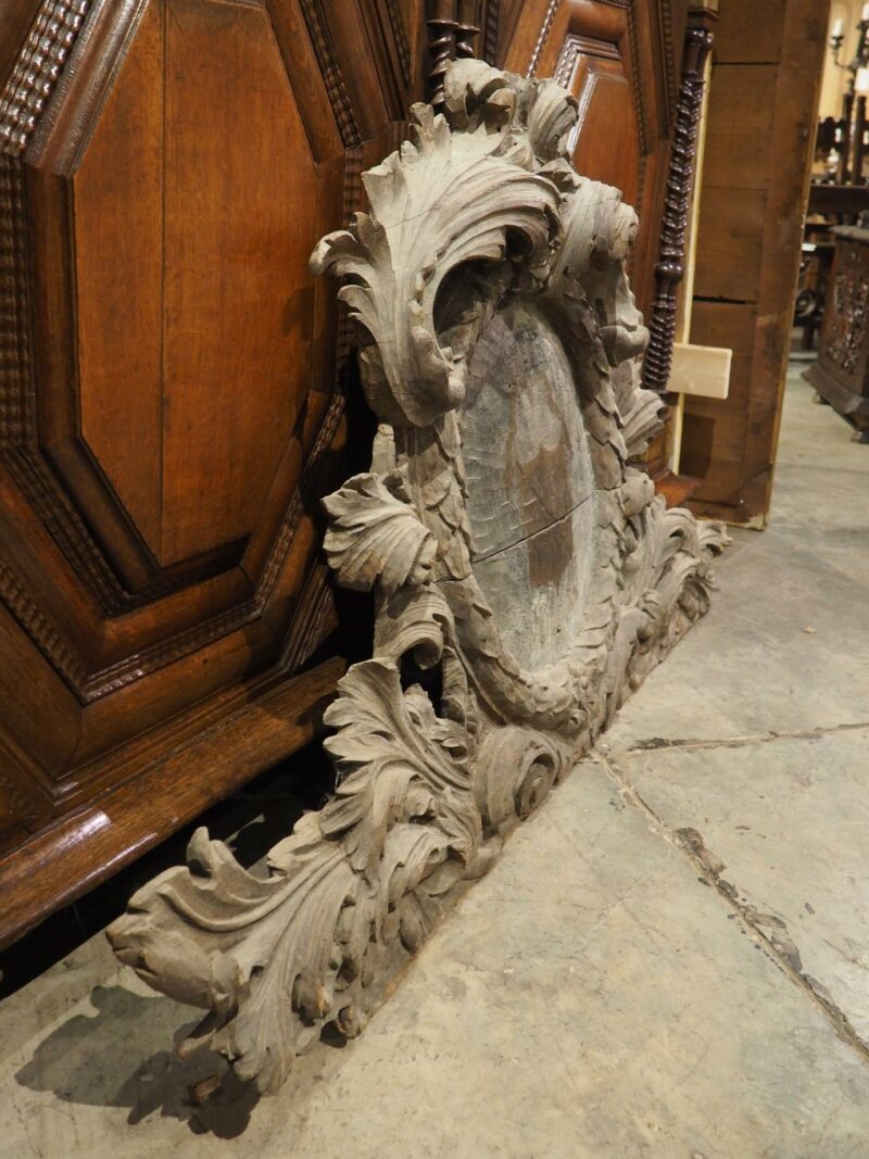 18th Century French Carved Oak Chateau Overdoor with Central Coat of Arms - Image 15