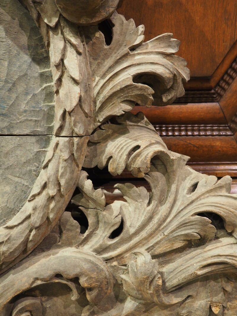 18th Century French Carved Oak Chateau Overdoor with Central Coat of Arms - Image 8