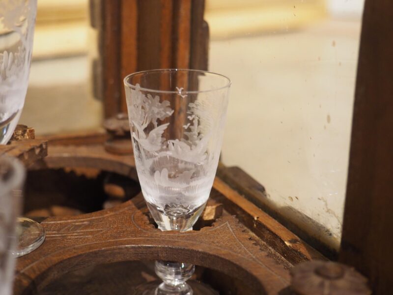 19th Century French Black Forest Cave A Liqueur with Etched Glass Hunting Motifs - Image 20