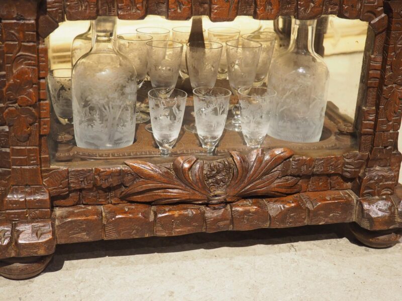 19th Century French Black Forest Cave A Liqueur with Etched Glass Hunting Motifs - Image 8