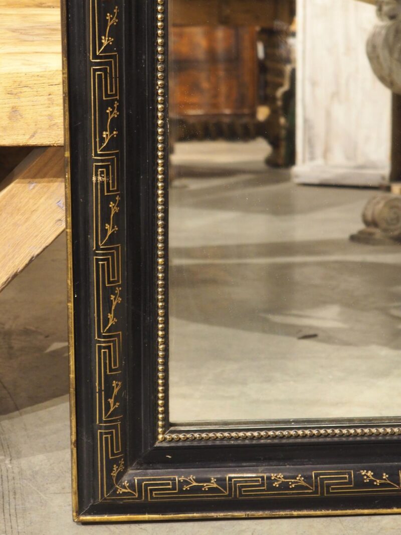 19th Century French Napoleon III Style Black and Gold Mirror with Crest - Image 6