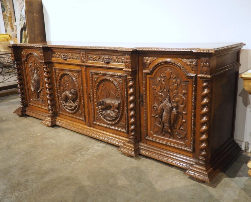 A Long Antique French Oak Hunting Lodge Buffet Enfilade, Circa 1890 - Image 17