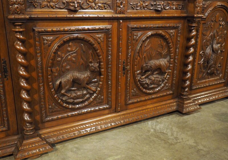 A Long Antique French Oak Hunting Lodge Buffet Enfilade, Circa 1890 - Image 8