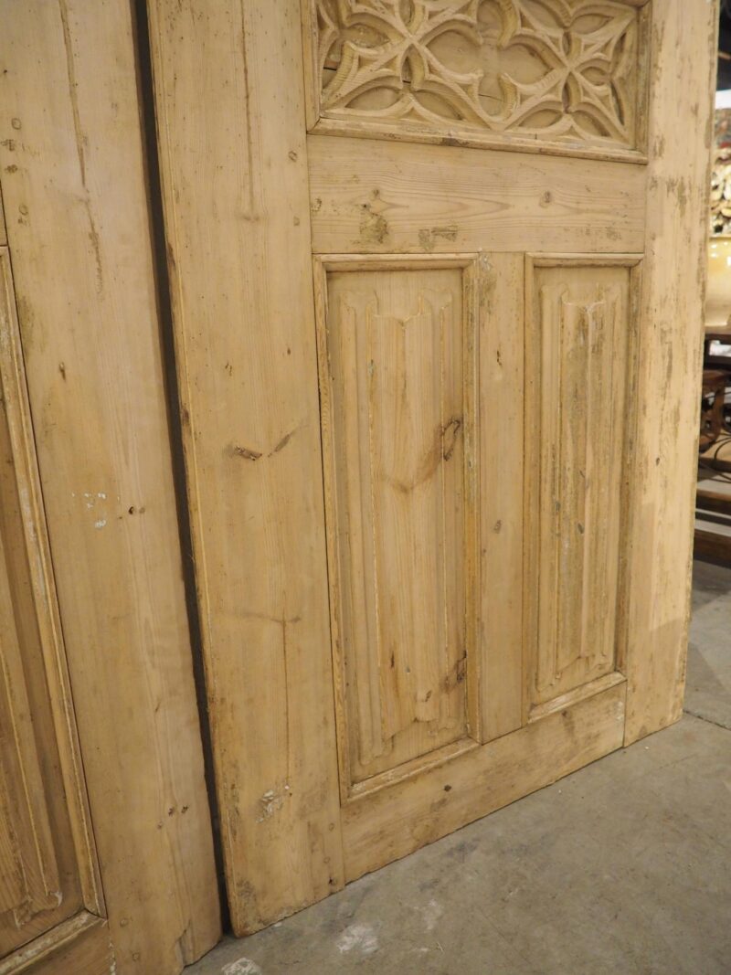 Pair of Large 19th Century French Gothic Style Doors in Carved Pine - Image 8