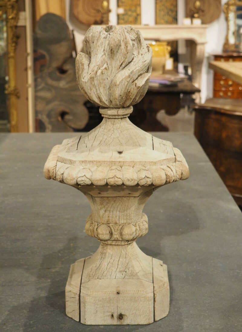 18th Century French Pot Feu Finial in Carved Oak - Image 2