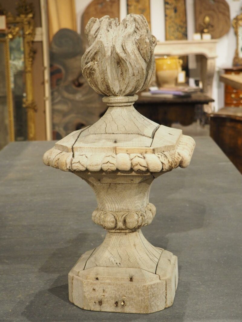 18th Century French Pot Feu Finial in Carved Oak - Image 14