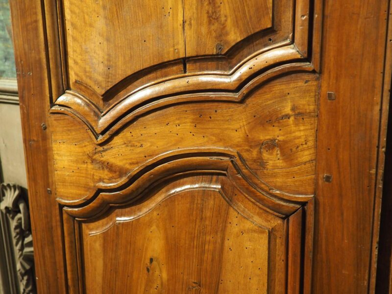 Pair of Tall 18th Century Walnut Interior Doors from Aix-en-Provence, France - Image 11