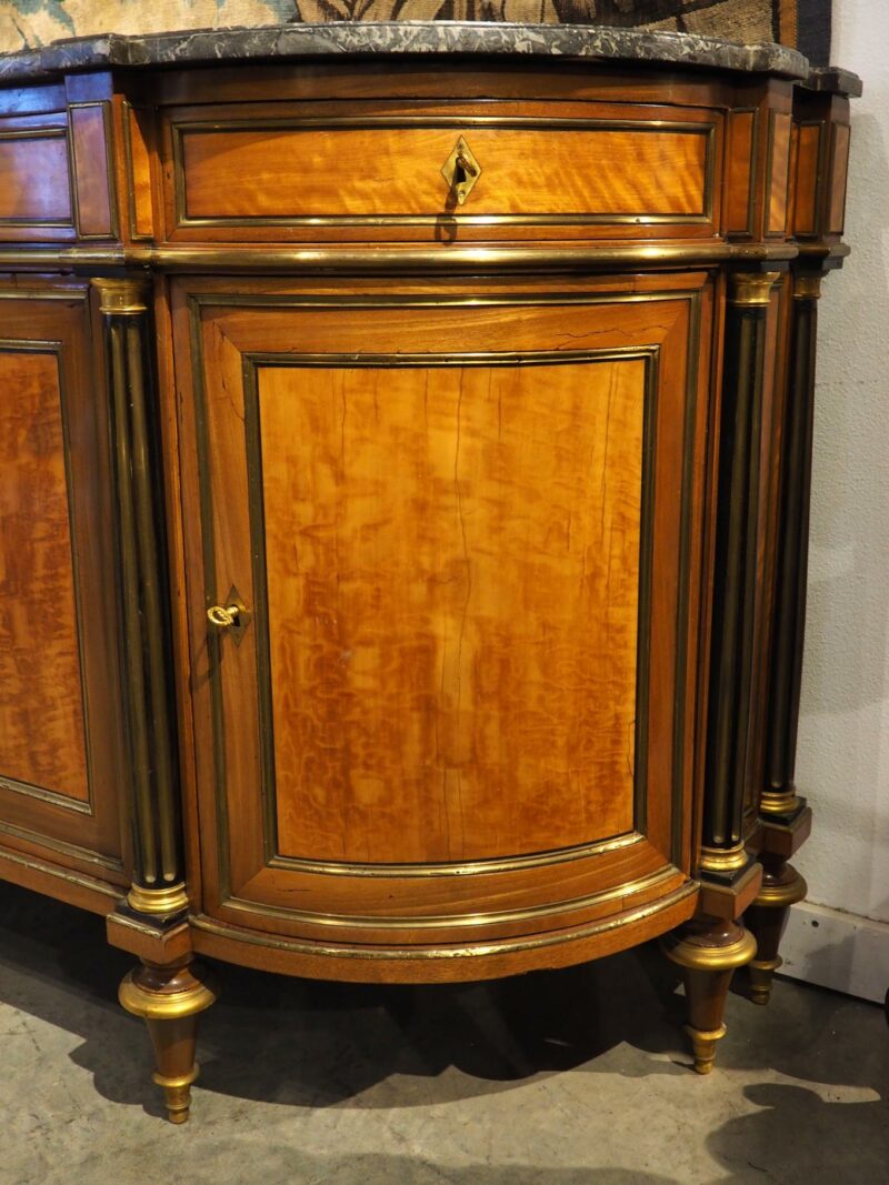 Period French Louis XVI Demi-Lune Buffet in Mahogany and Lemonwood, Circa 1780 - Image 10