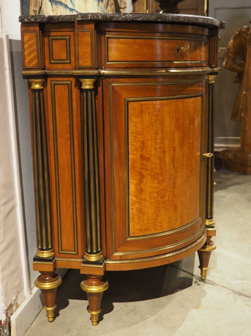 Period French Louis XVI Demi-Lune Buffet in Mahogany and Lemonwood, Circa 1780 - Image 6