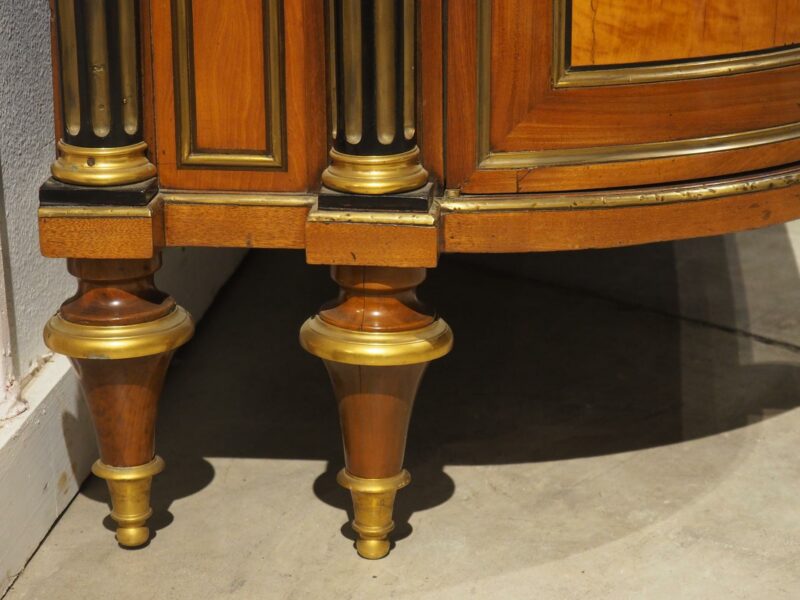 Period French Louis XVI Demi-Lune Buffet in Mahogany and Lemonwood, Circa 1780 - Image 7