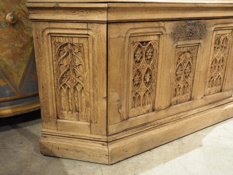 19th Century French Caved Oak Corner Cabinet Vitrine with Period Gothic Panels - Image 5