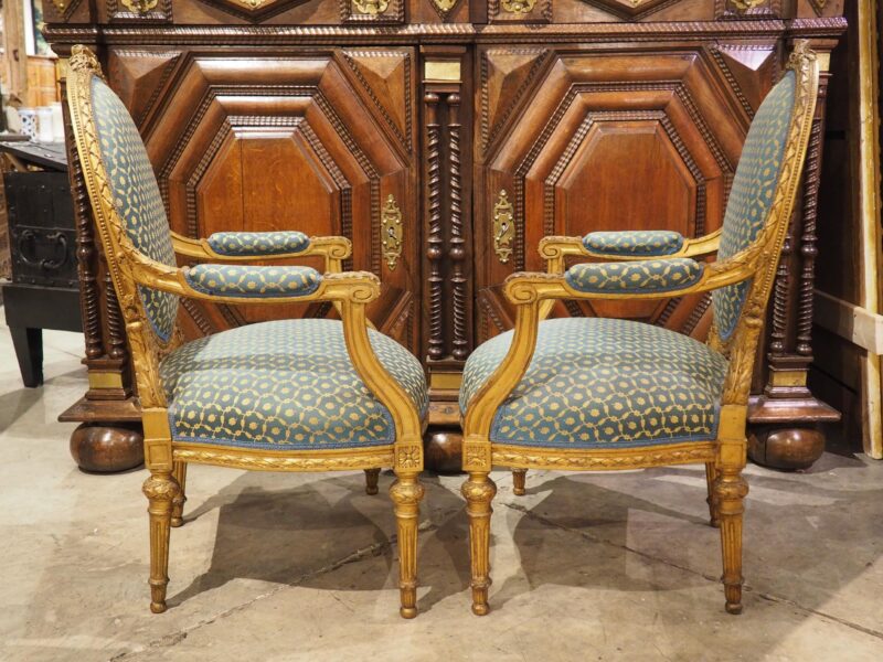 Pair of 19th Century French Giltwood Louis XVI Style Médaillon Armchairs - Image 13