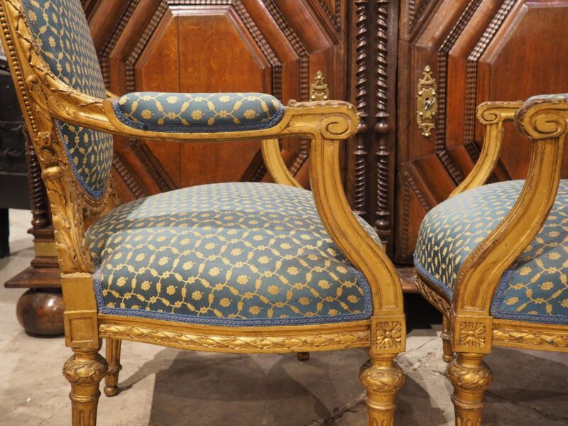 Pair of 19th Century French Giltwood Louis XVI Style Médaillon Armchairs - Image 14