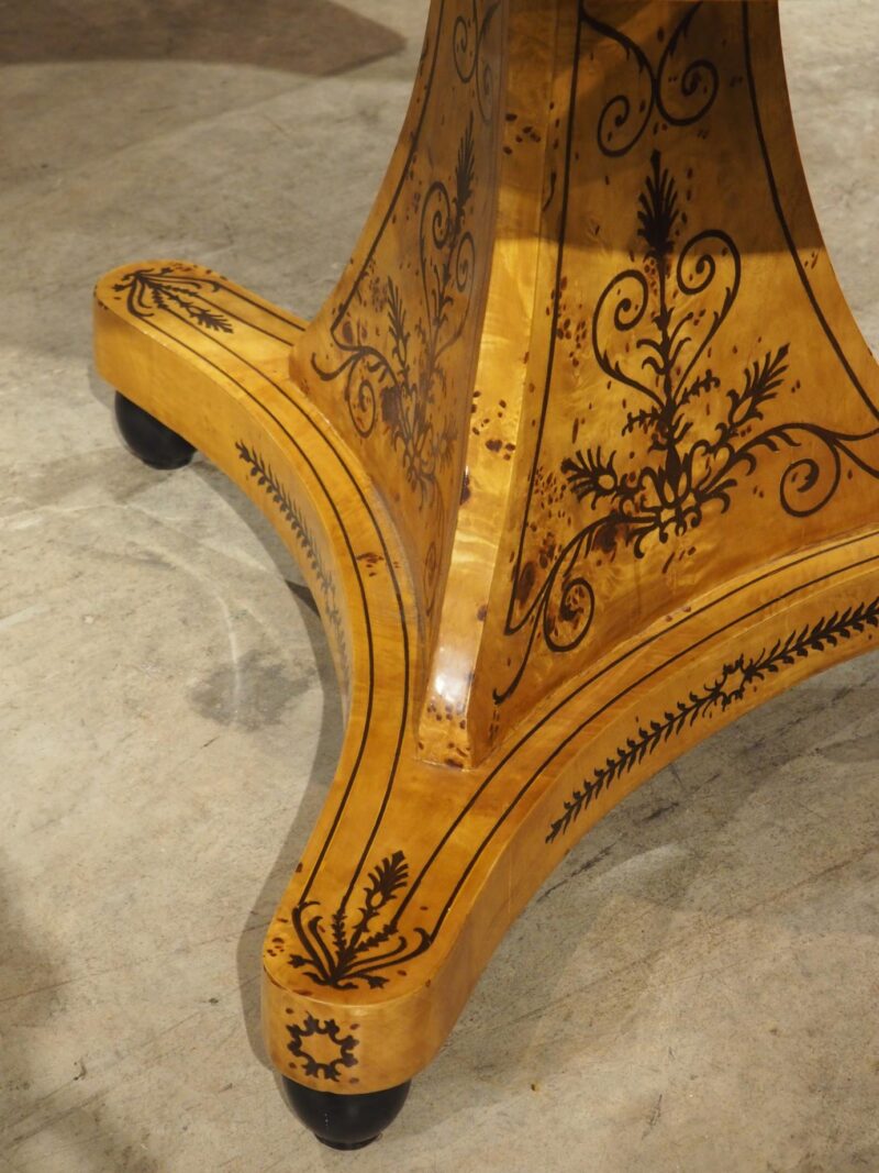 A 20th Century French Charles X Style Center Table with Marquetry Decor - Image 15