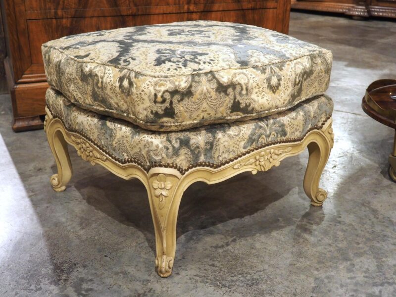 A French Louis XV Style Creme Painted Tabouret, 1950s