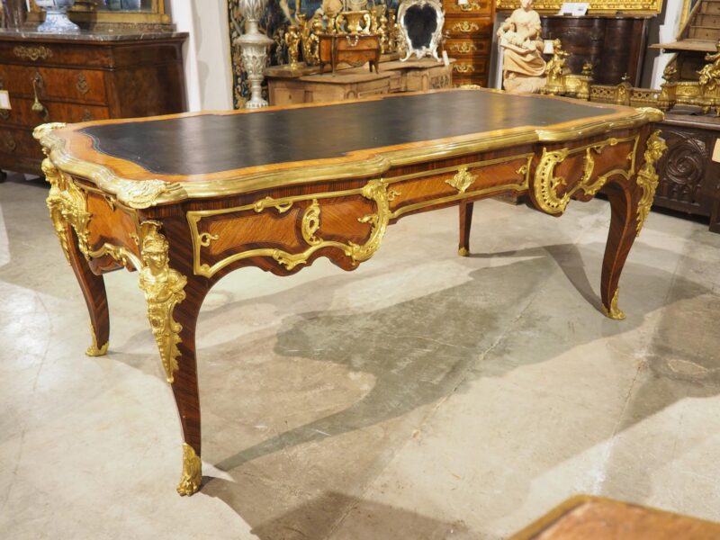 19th Century French Louis XV Style Bureau Plat "à Têtes De Guerriers Antiques"