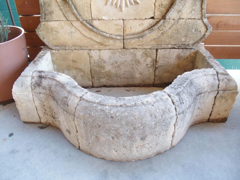 Beautifully Carved French Sunburst Wall Fountain in Aged Limestone - Image 5